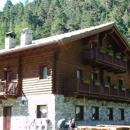 Agriturismo Les Hiboux Brusson Eksteriør bilde
